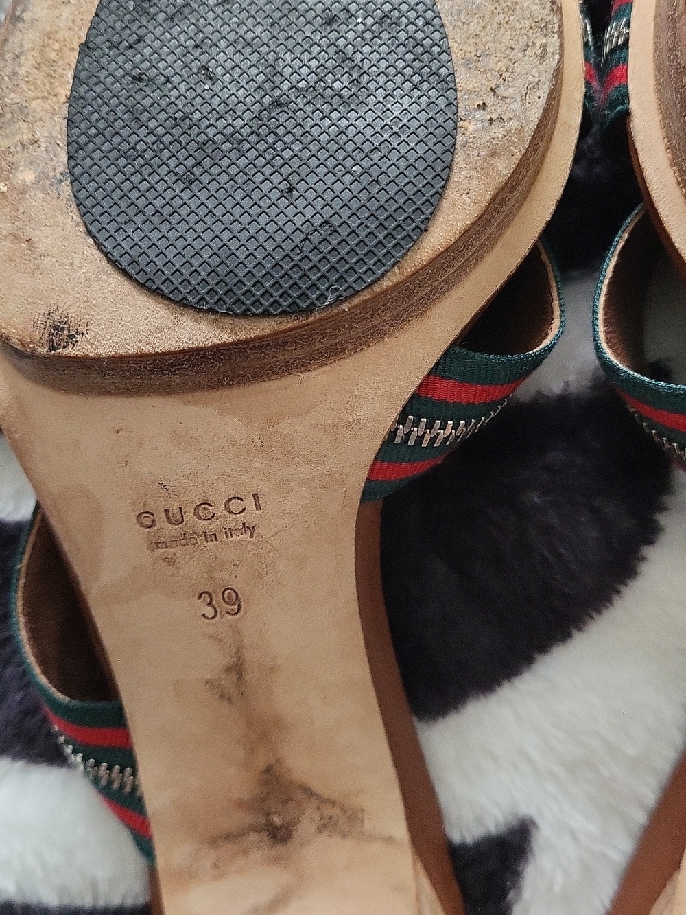 100 % Authentic Gucci Brown Leather Slides Green & Red Stripe 39 COMPARE PRICES - Picture 9 of 14
